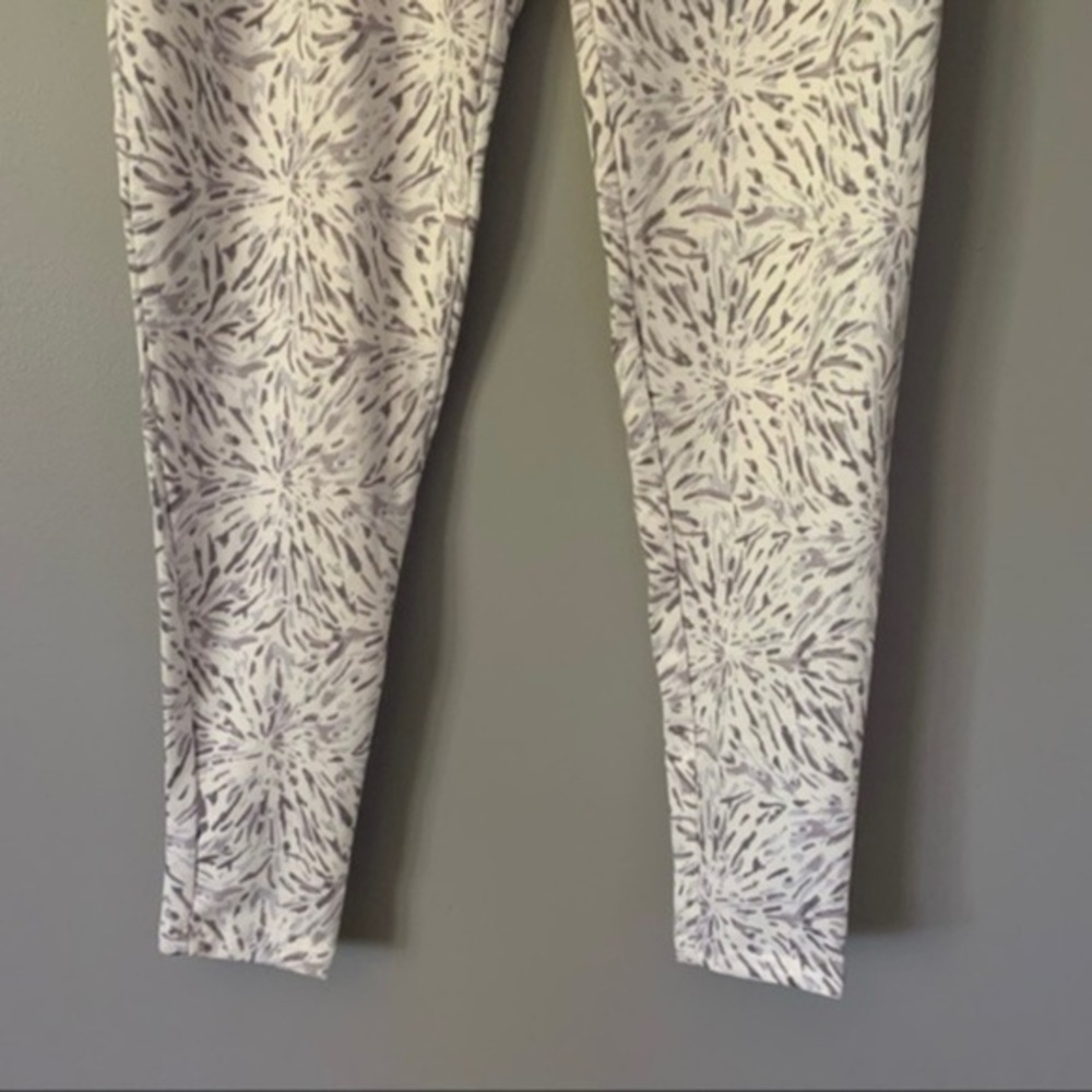NWT. HURLEY Spaced Tie-Dye Lounge Pants - Picture 7 of 8